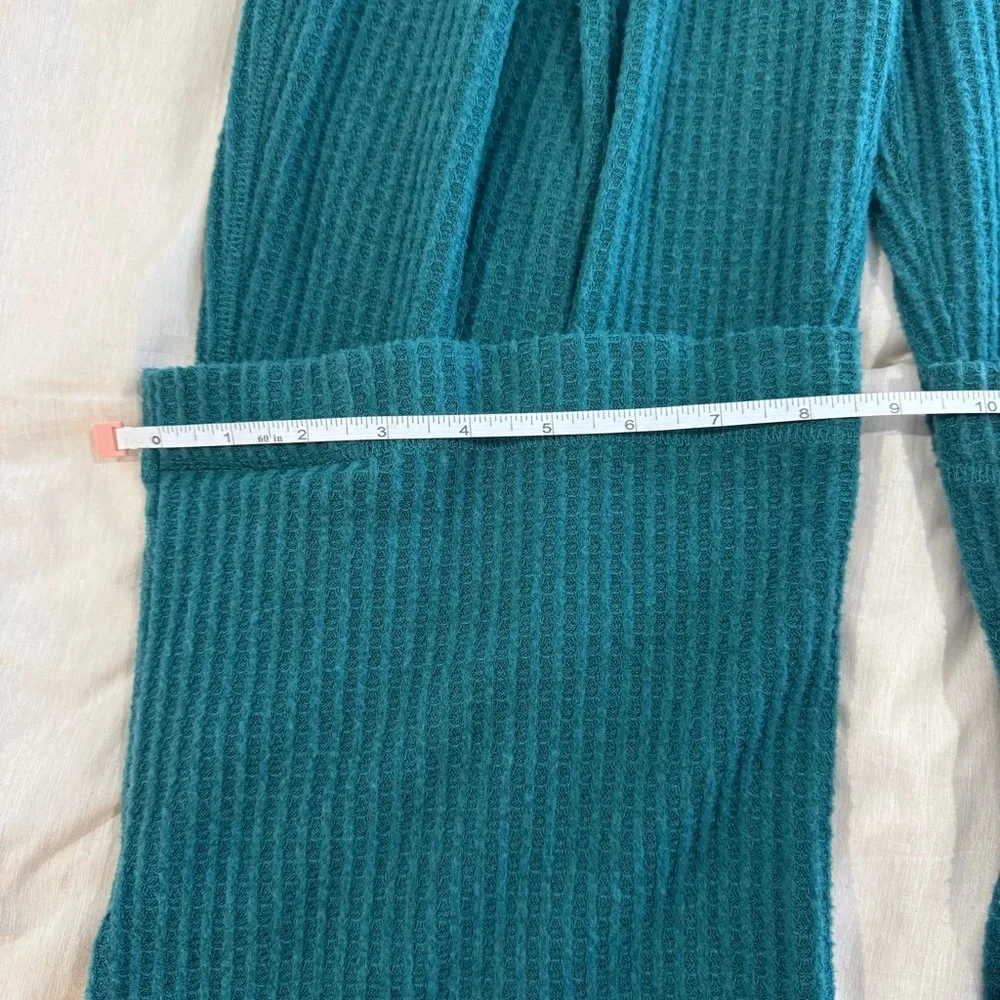 Urban Outfitters Out From Under Nova Waffle Sweatpants Dark Green Hemmed Size S - Picture 4 of 5
